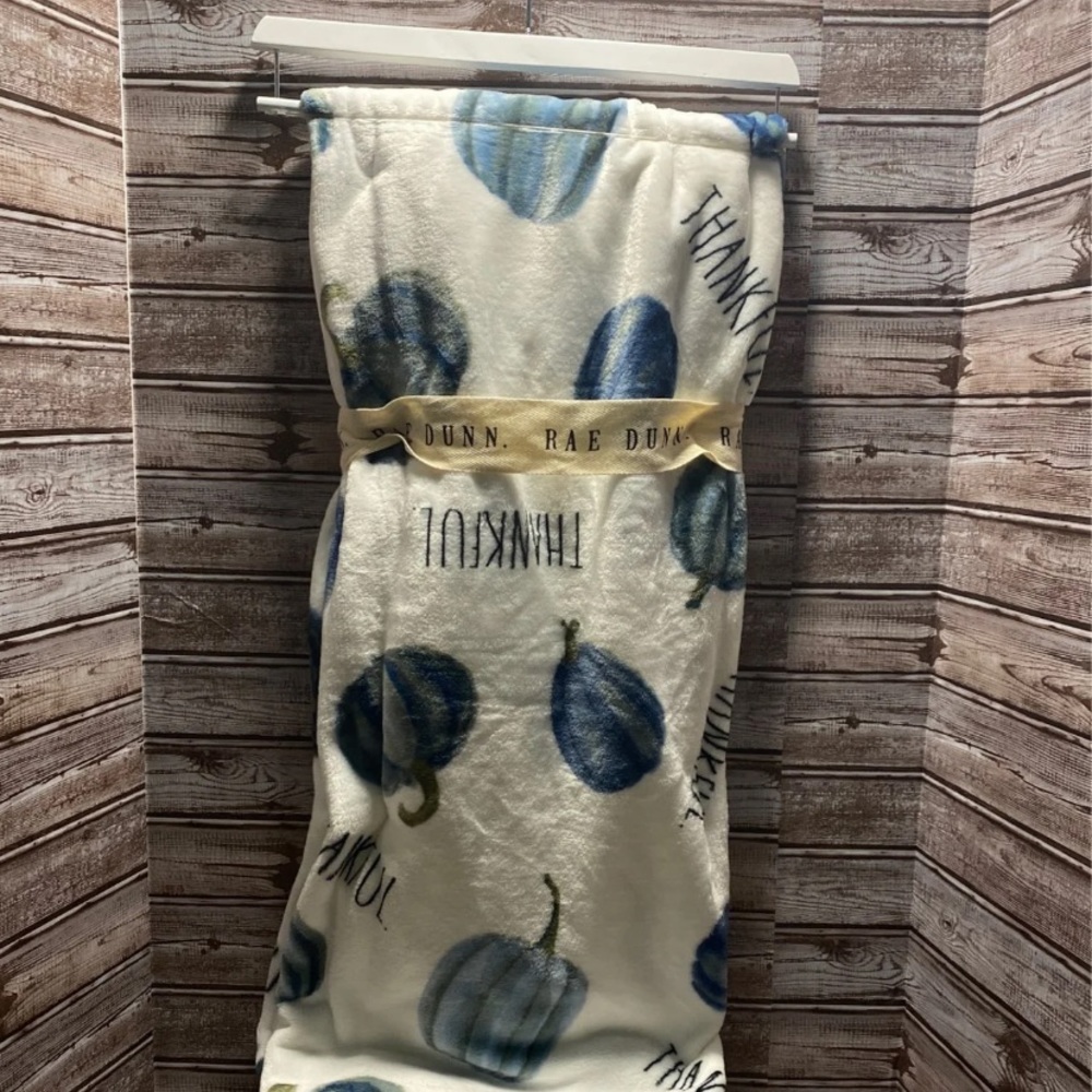 Rae Dunn Thankful Throw